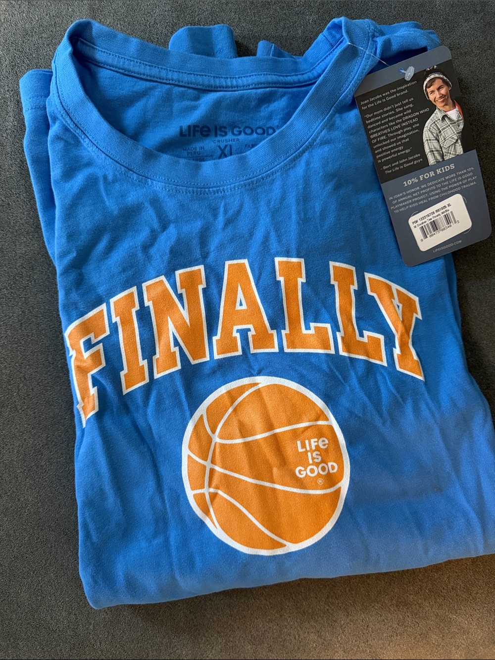 Life Is Good “Knicks” Colors Basketball T-Shirt XL NWT